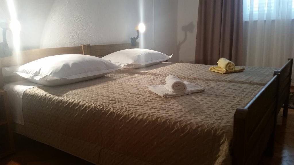 Apartment B&K Raslina 외부 사진